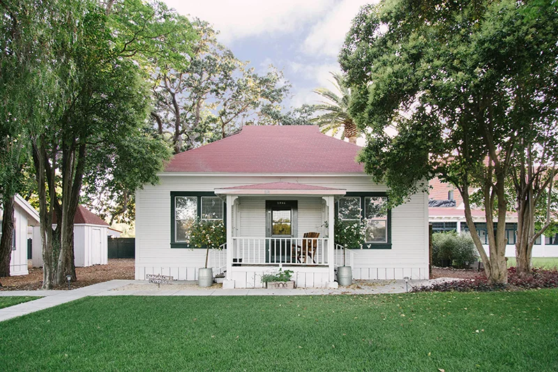 BUNGALOW-1-0018_LR.jpg