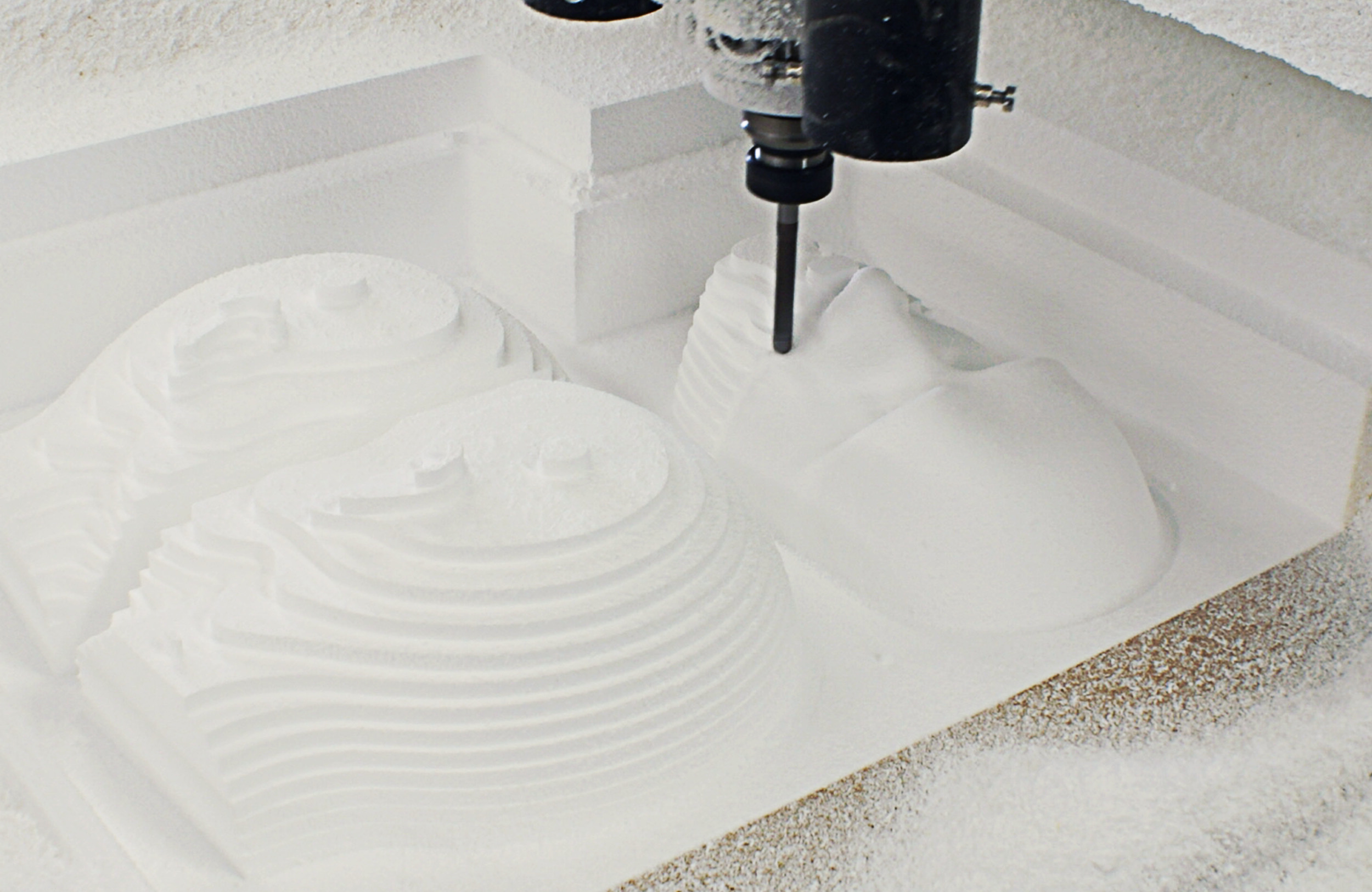 Applications: High density foam topo models with natural or expressed contours, large foam and MDF bucks for vacuum forming, large plywood and MDF parts for 1:1 mockups