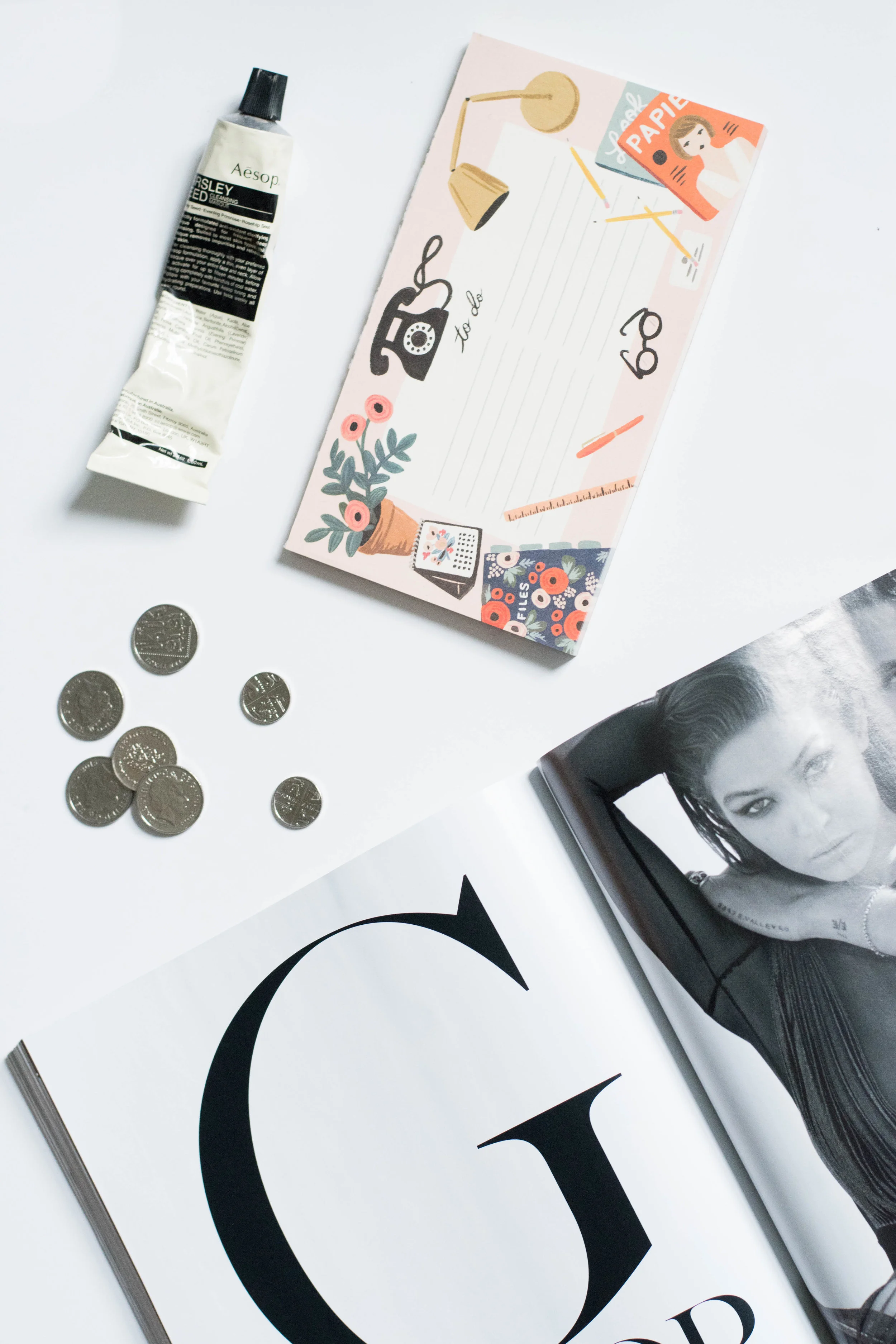 How I'm Successfully SAVING Money as a Student #MinimalismChallenge