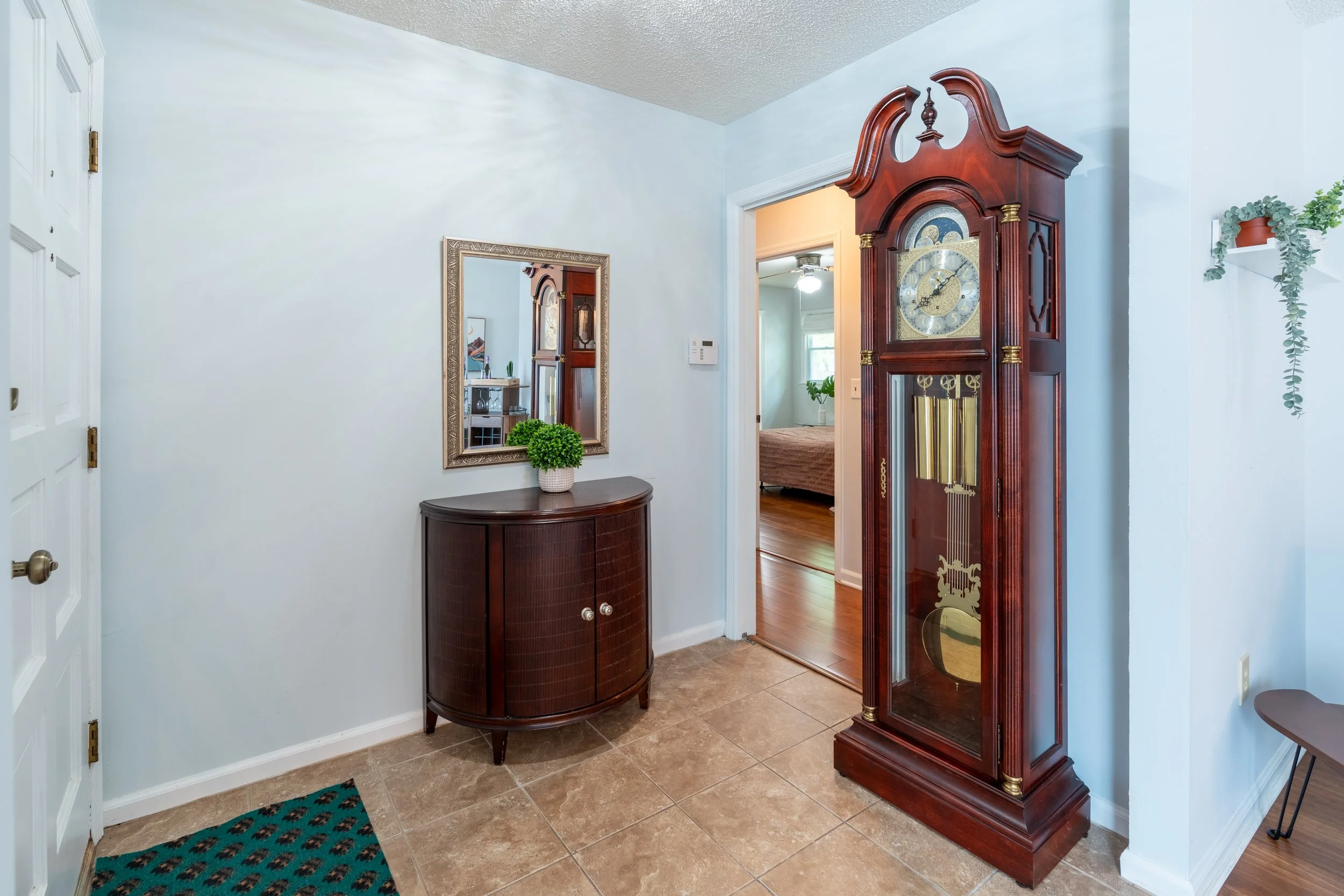 1948 Planters Drive-4.jpg