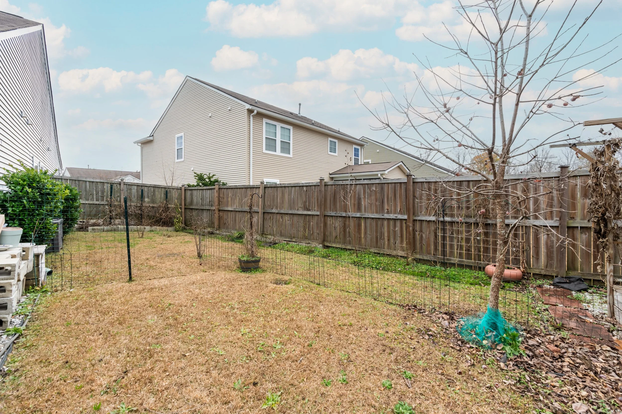 107 Levis Song Ct.-19.jpg