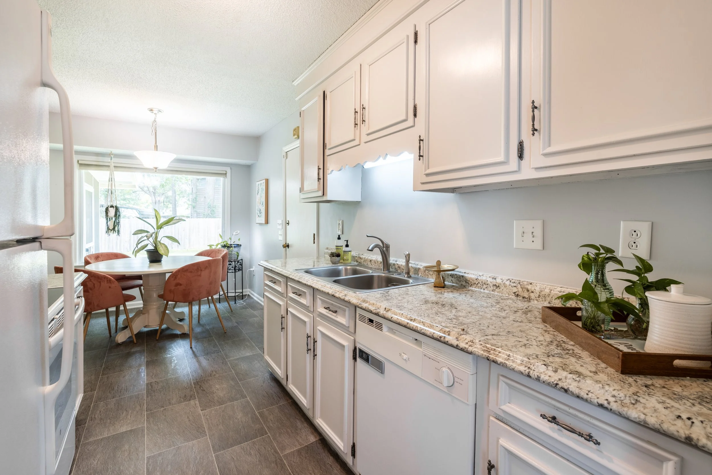 1948 Planters Drive-15.jpg