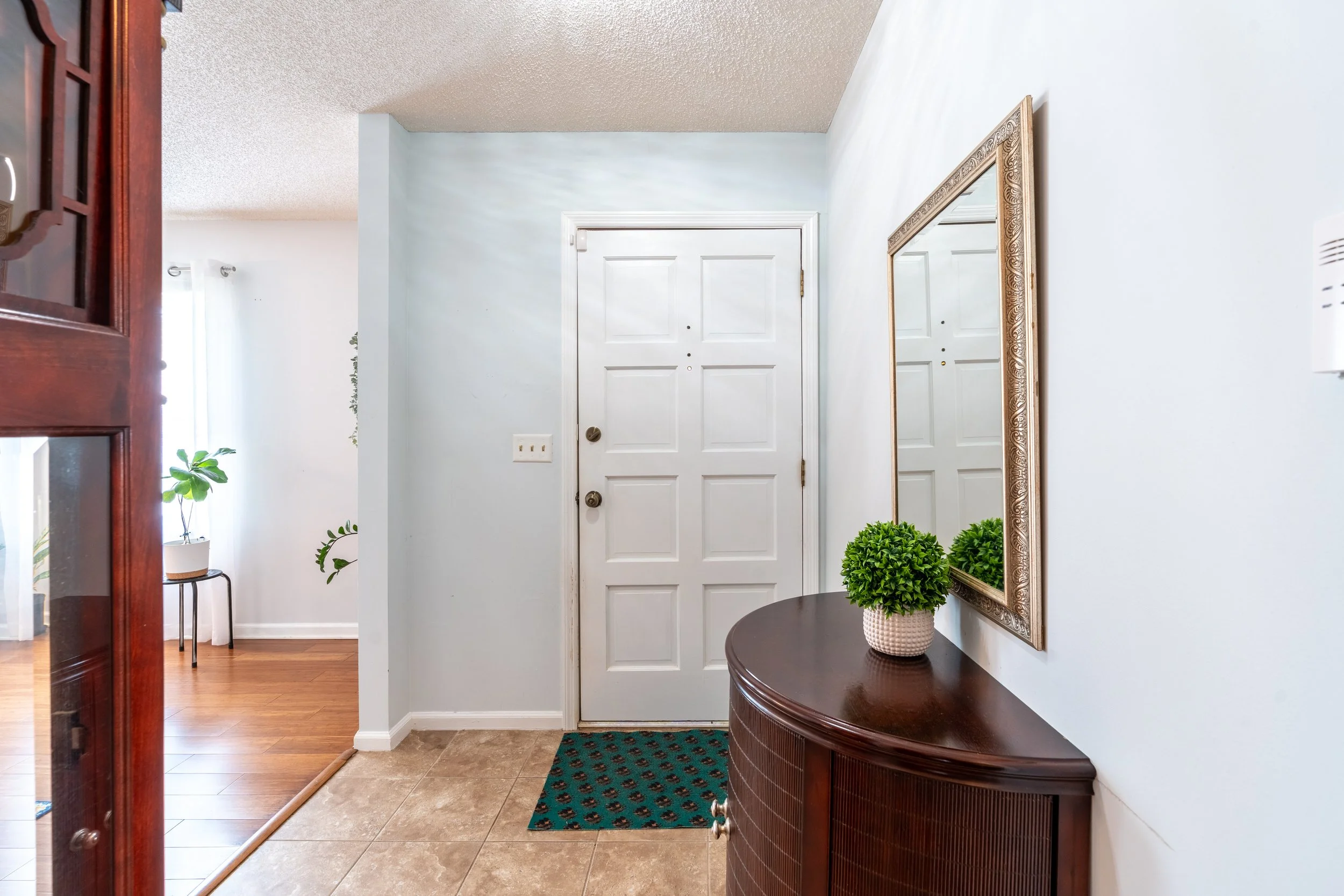 1948 Planters Drive-1.jpg