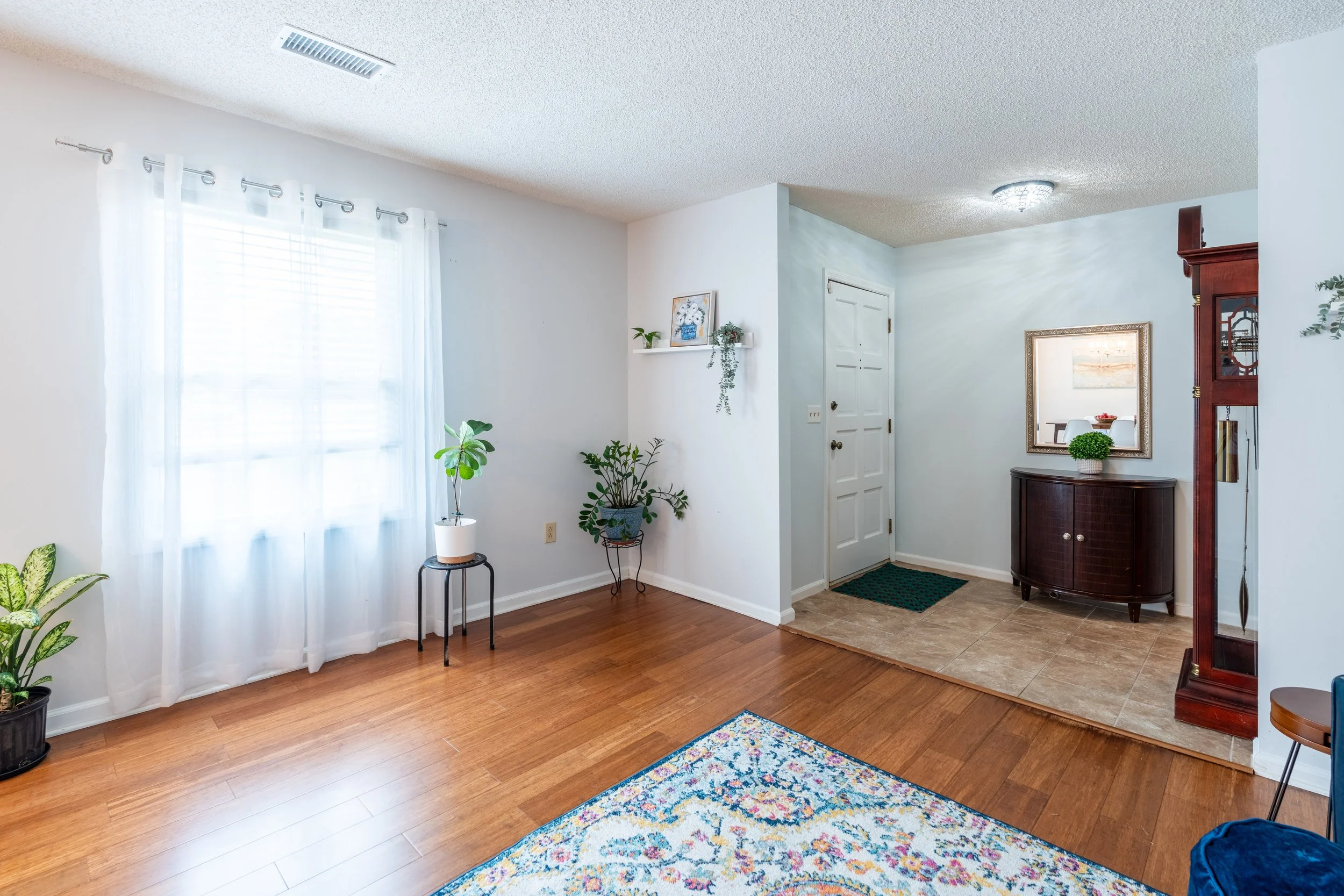 1948 Planters Drive-8.jpg