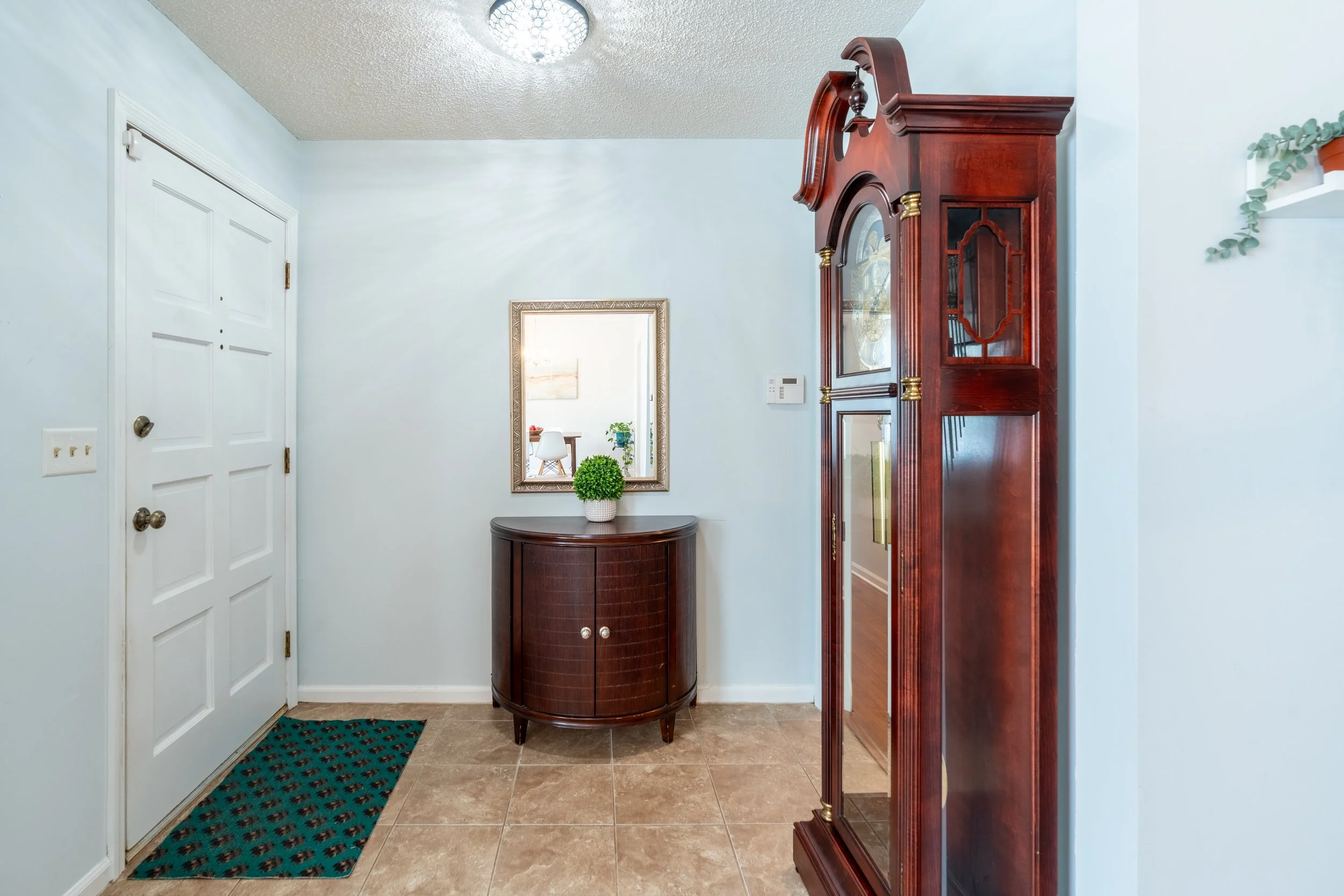 1948 Planters Drive-2.jpg