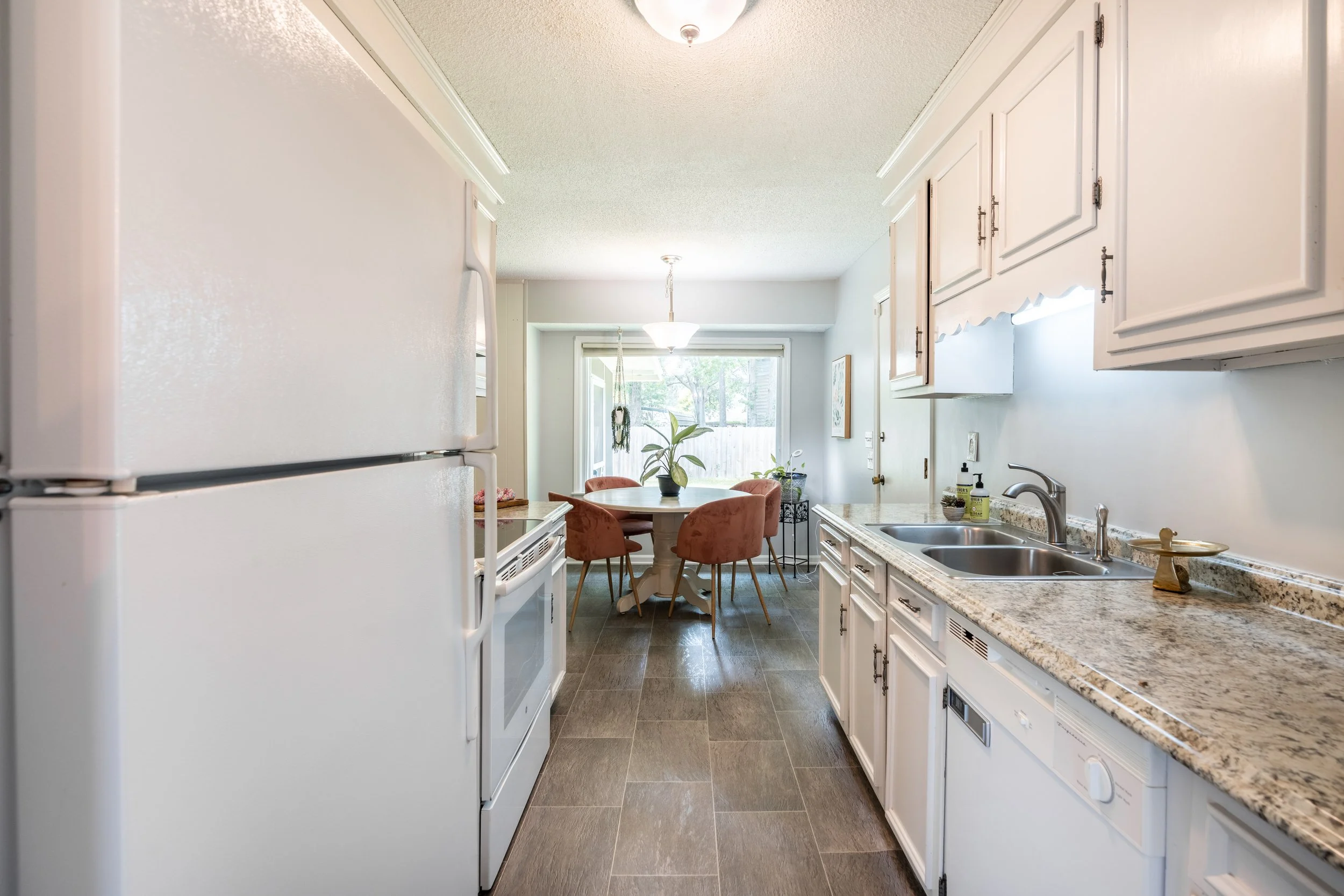 1948 Planters Drive-14.jpg