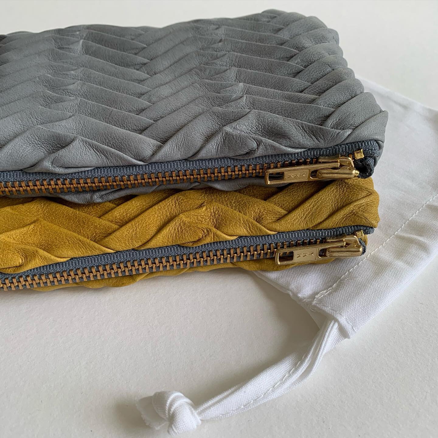 ***New Leather Pleated Purses*** 
.
Available now on my website - link in bio. 
.
.
#everyoneunique #uniquepieces #limitededition #pleated #pleat #leather #softleather #purses #luxuryproduct #accessories #luxuryaccessories #craft #design #handcrafted