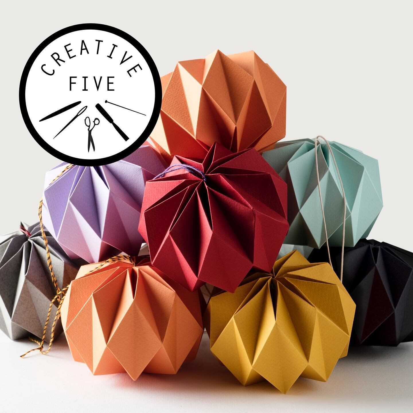 ****Competition time!****
.
WIN &pound;100 to spend with me or one of the other four creatives I&rsquo;ve teamed up with: @collingwoodnorris @car0fin @fernwehuk @helenruthscarf 
.
We&rsquo;ll be bringing you &lsquo;Creative Five&rsquo; on Saturday (2
