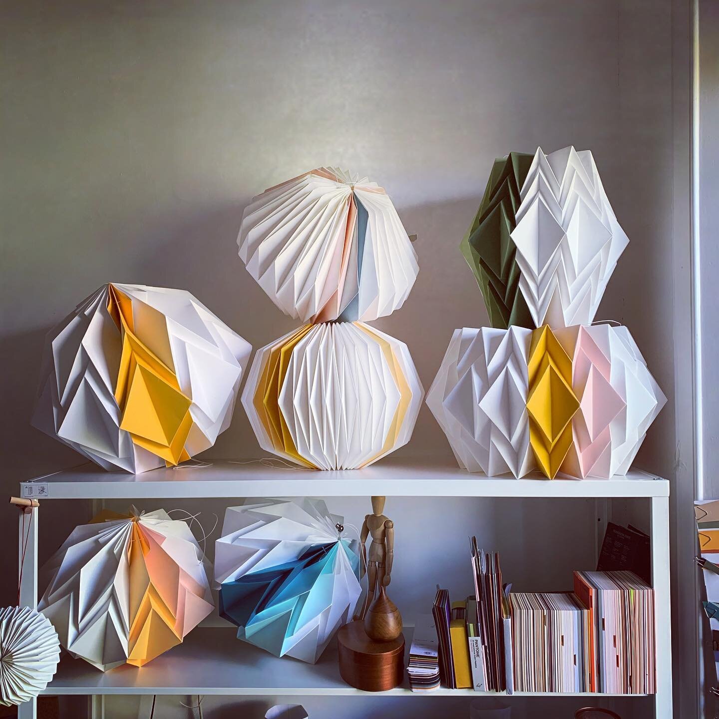 Studio shelves 
.
.
#studio #shelves #samples #lighting #lightingdesign #lampshades #lightshade #design #craft #paper #papercraft #papercrafting #fold #folded #colour