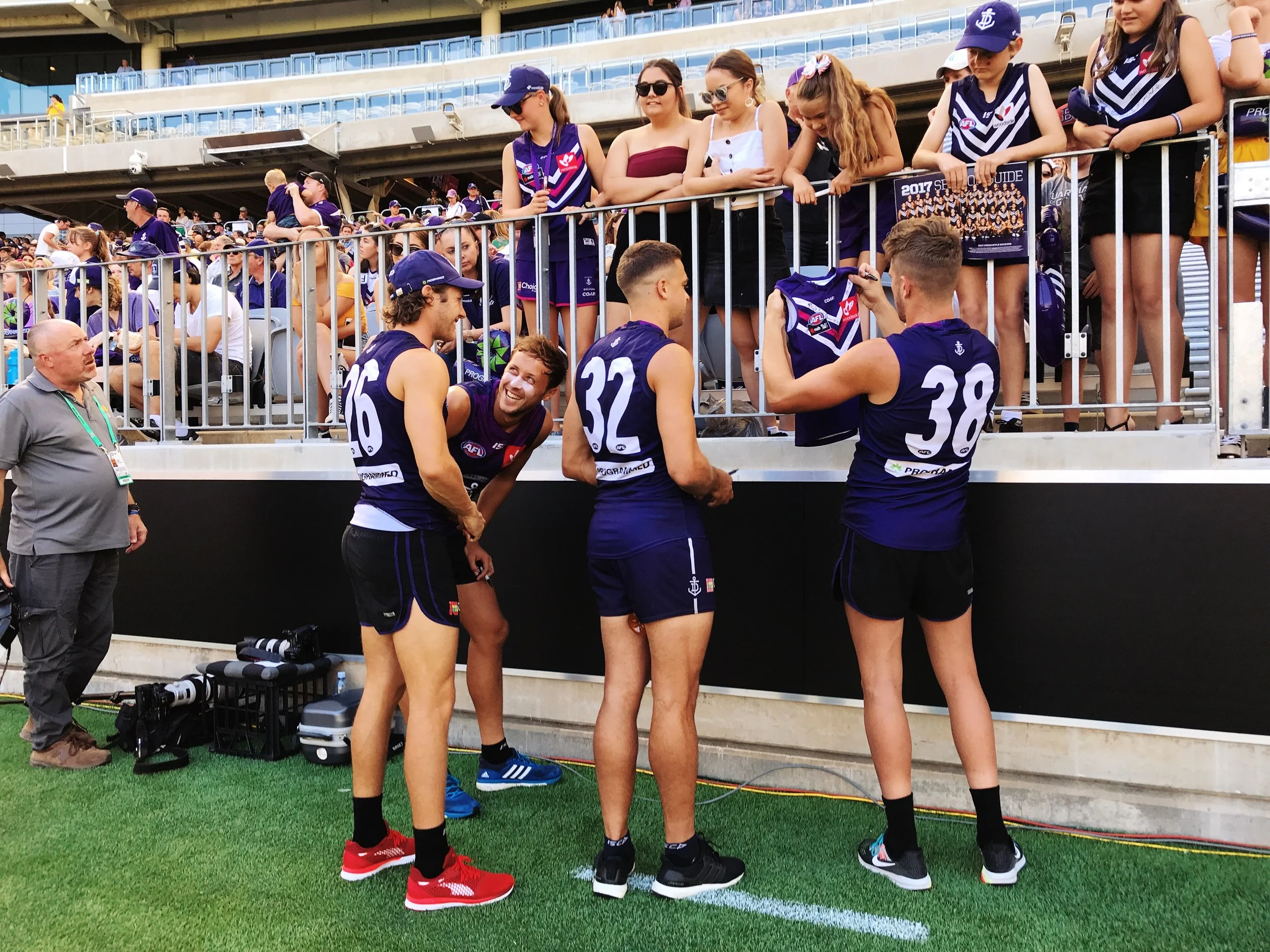 Fremantle Players Signing Before AFLW Match