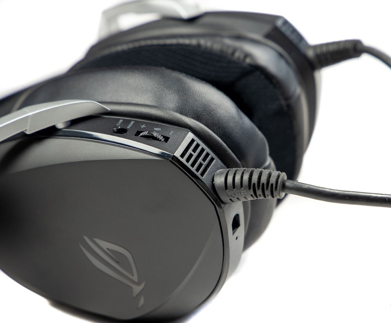 ASUS ROG Theta 7.1 review — Flagship gaming headset 