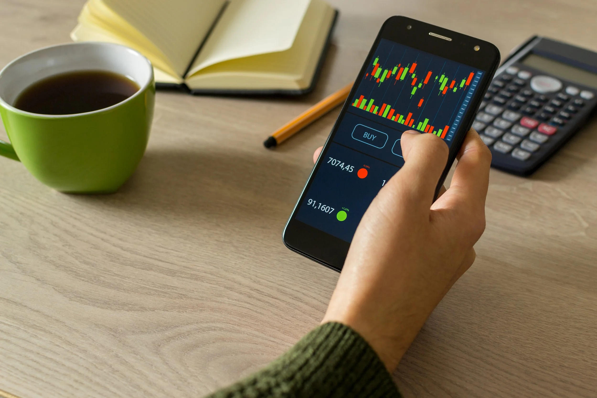 What Every Smart Investor Needs To Know About Celebeconomy. - 8ar5eex