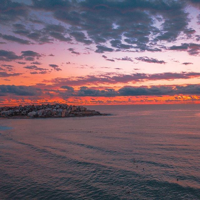 So good to get the drone out this morning for some sweet #sunrise action lol 😁🤟📷🏖 #bondibeach #aerialphotography #ig_drone