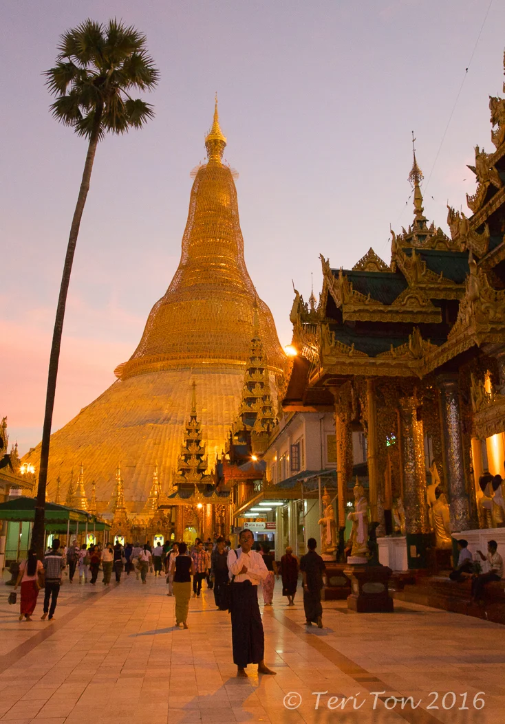 Shwedagon Pagoda, Yangon