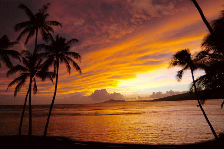 hawaii-Sunset-beach.jpg