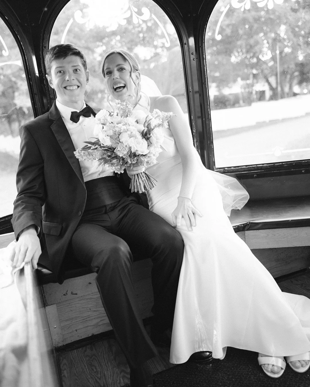 The thing about me is that I will max out the Instagram photo limit, especially if the wedding and couple is as gorgeous as this!😍🍂

Alex &amp; Abby promised forever under the trees, surrounded by their closest people, and it was so special to witn