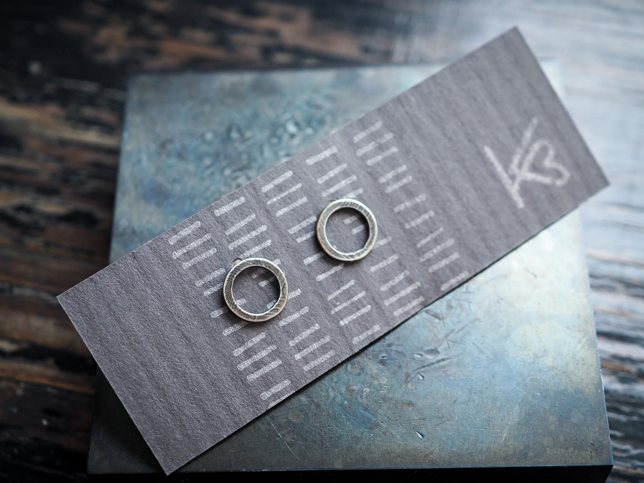 2F9F6792-8FE7-495B-8ED0-E5D40C699055