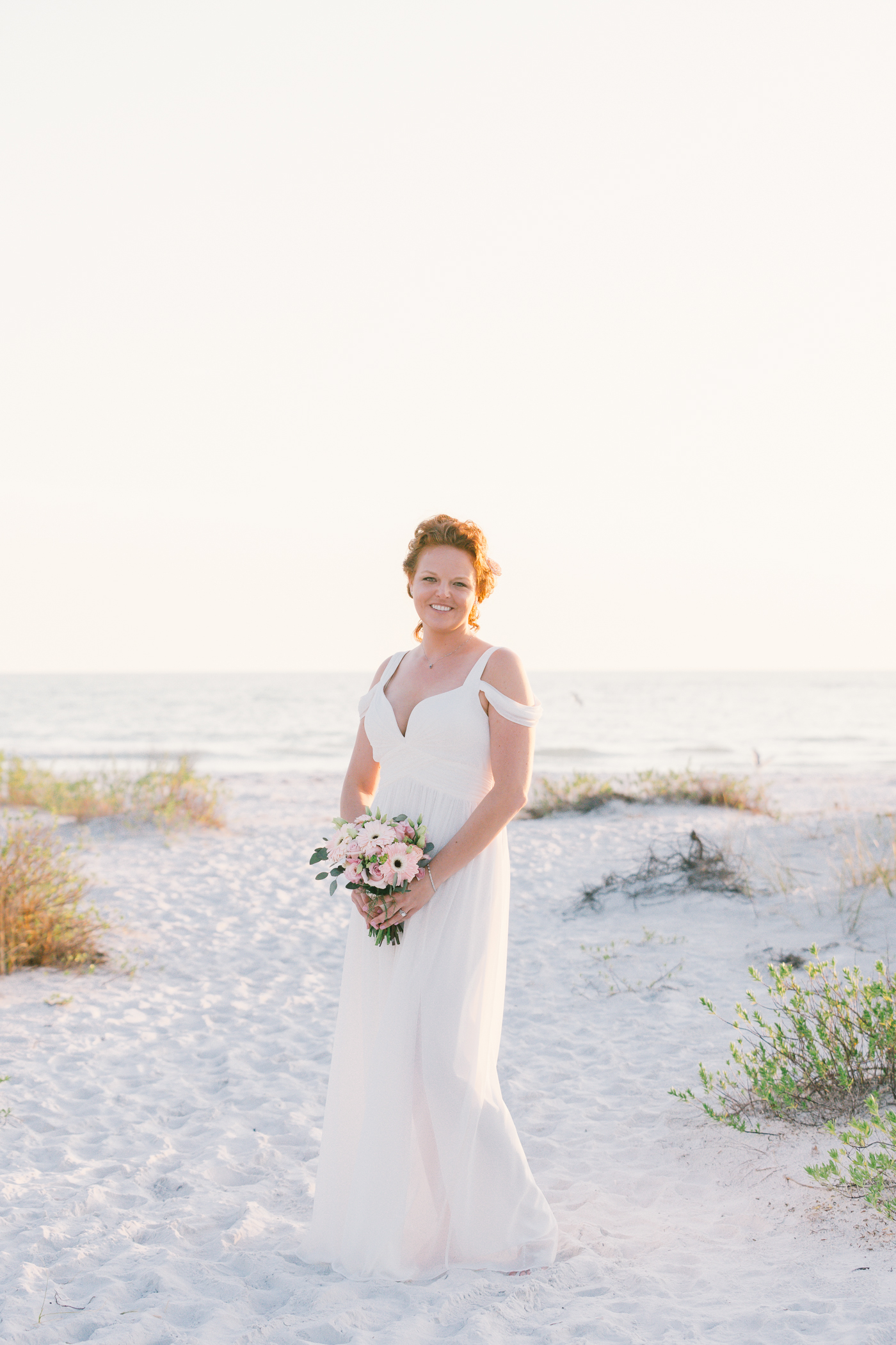 Lido Intimate Beach Wedding | Tide the knot beach weddings Ceremony ...