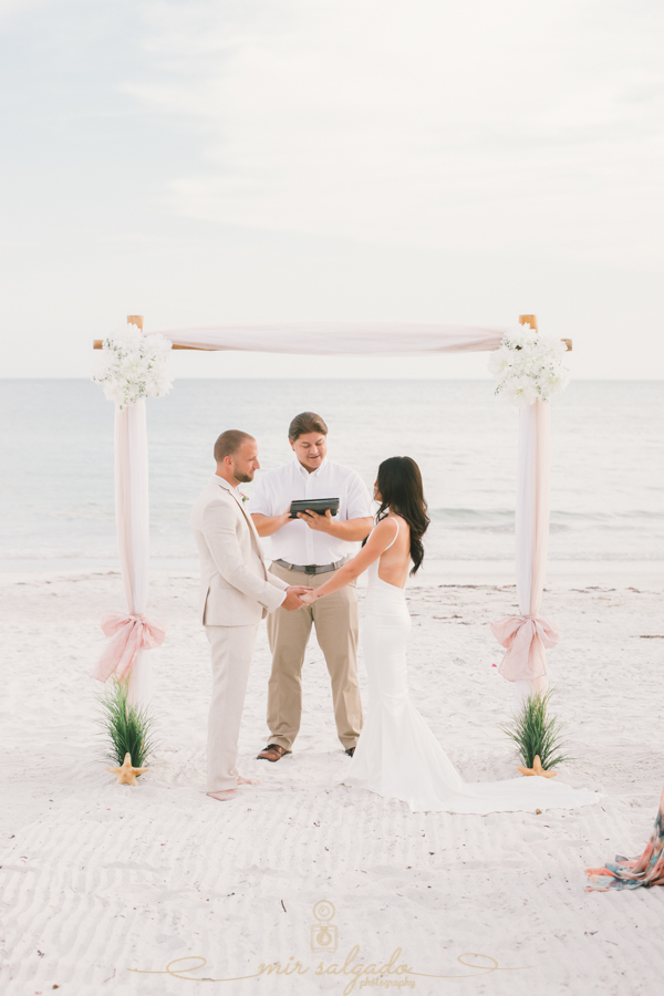 Madeira Beach, Florida - Ocean Wedding | Ciera and Nicholas