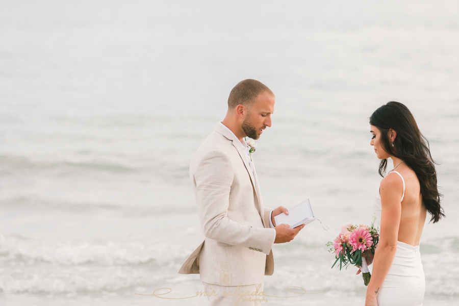 Madeira Beach, Florida - Ocean Wedding | Ciera and Nicholas