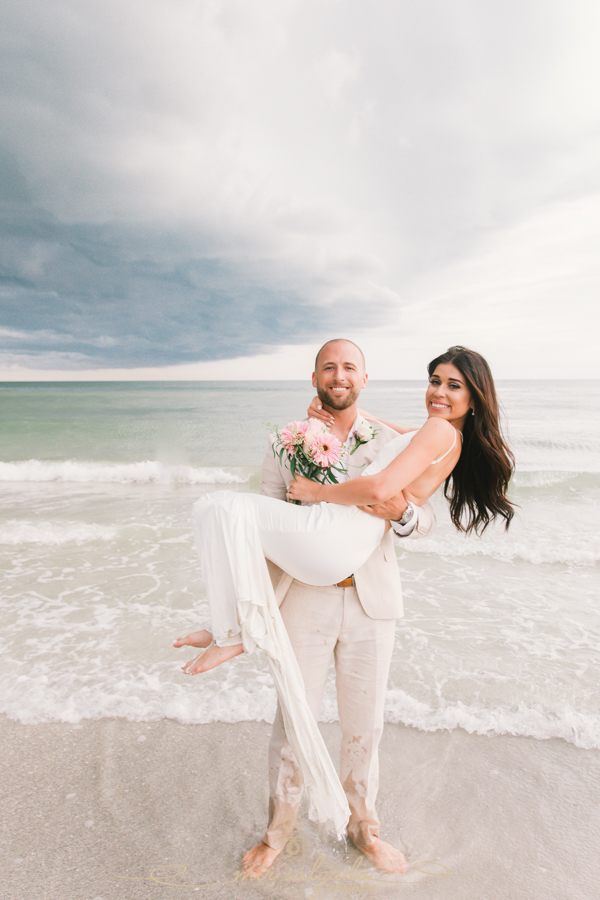 Madeira Beach, Florida - Ocean Wedding | Ciera and Nicholas