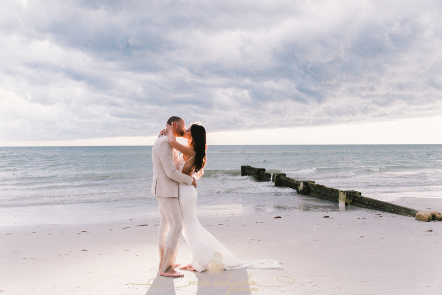 Madeira Beach, Florida - Ocean Wedding | Ciera and Nicholas