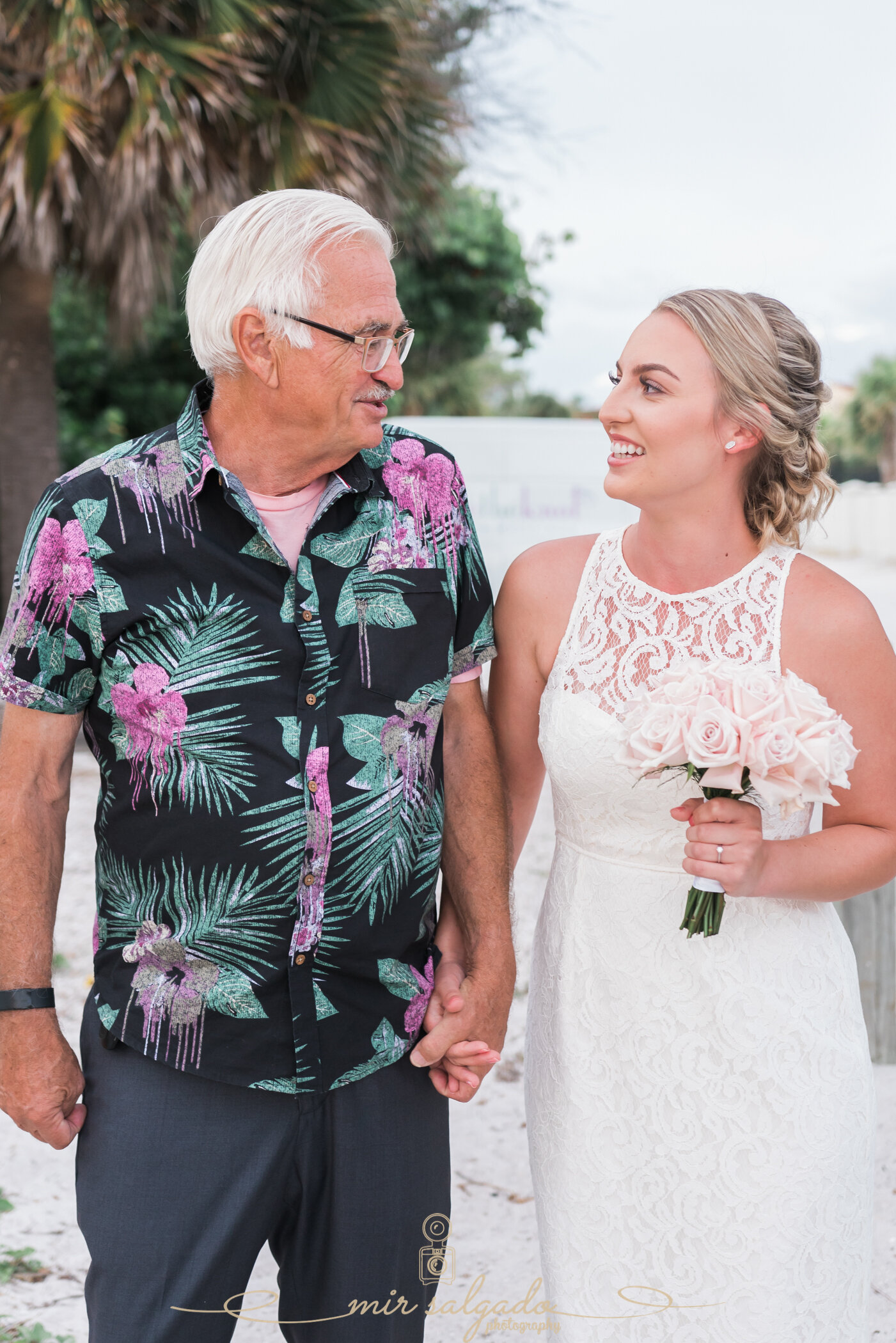 father-daughter, father-of-the-bride, walk-down-the-aisle, father-daughter-moments, brides-father-pictures