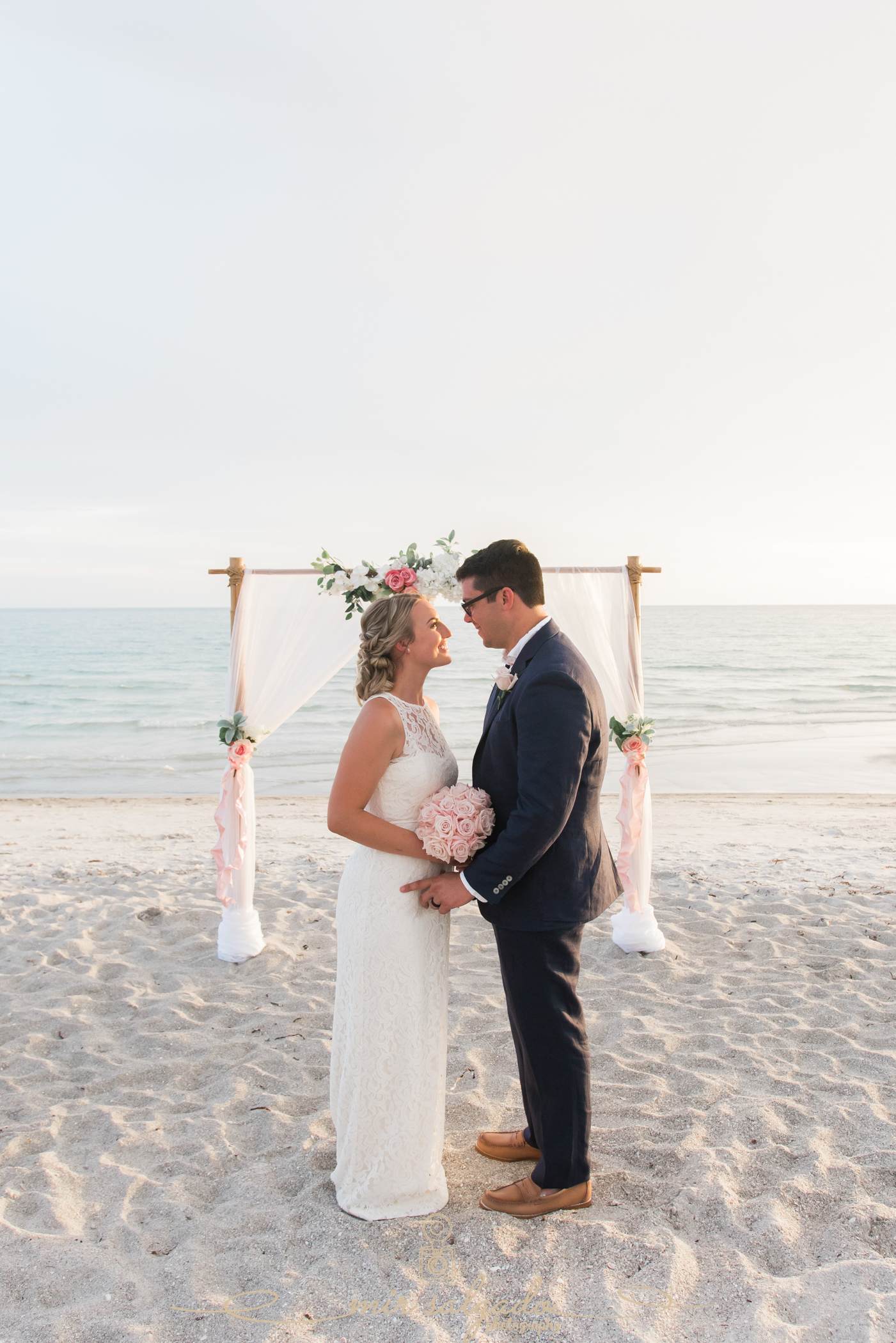 wedding-ceremony, wedding-vows, beach-wedding-ceremony, beach-resort-wedding-ceremony