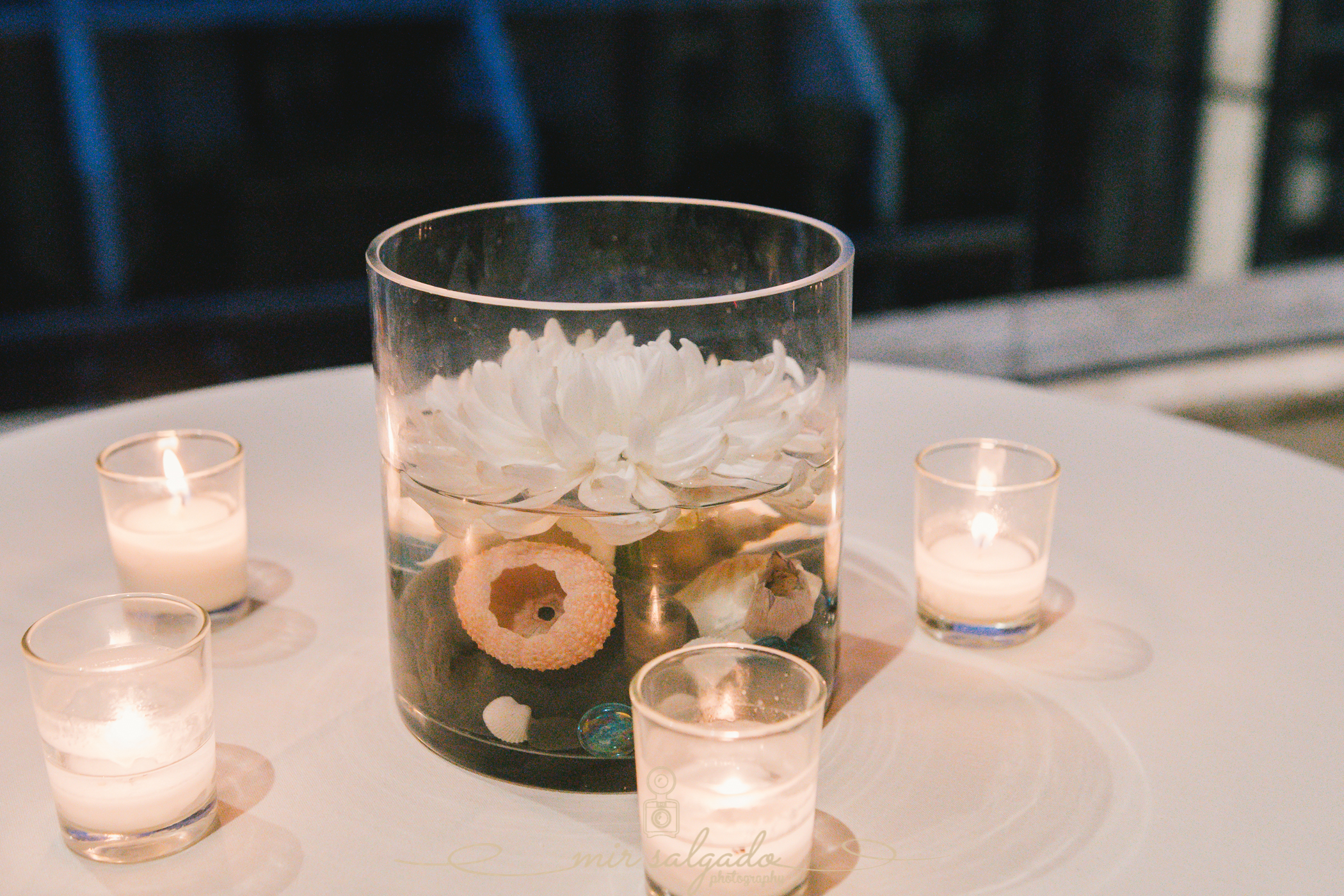wedding-candle-with-flower, flower-candles, wedding-decor, wedding-decorations