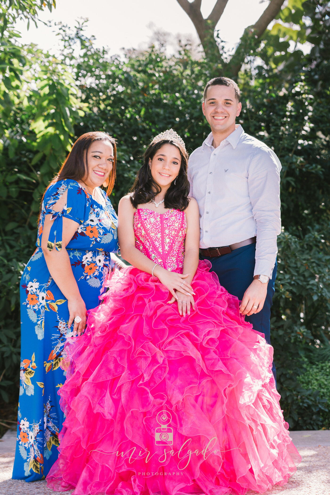 quinceanera-family-portrait-photography, quince-family-photos