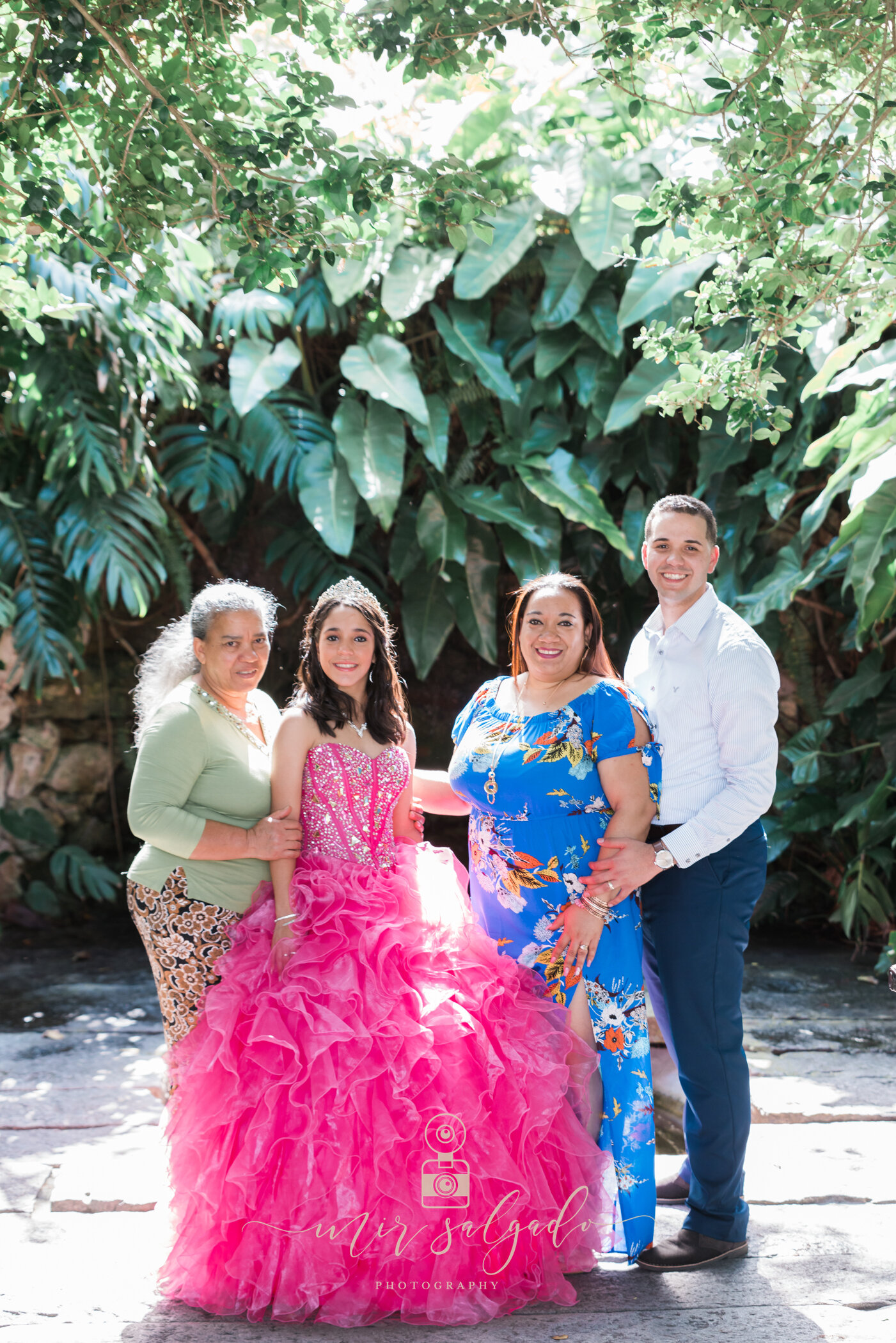 family-quince, quinceanera, family-quince-photography, family-quince-portrait