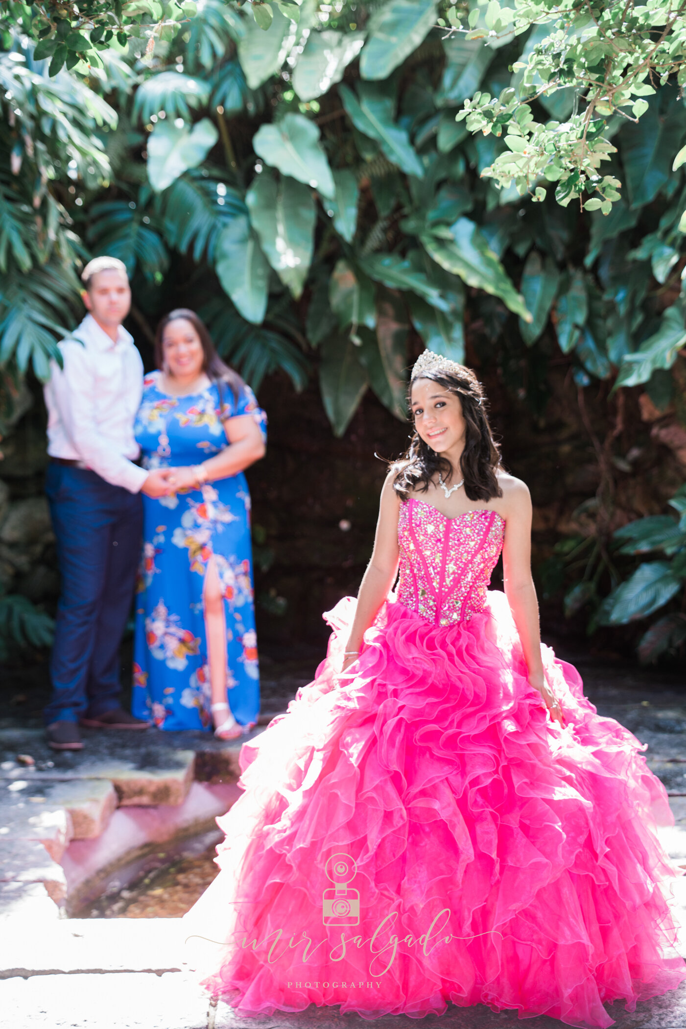 quince-dresses, quinceanera-dress, padrinos, quince-photography, quince-family-pictures