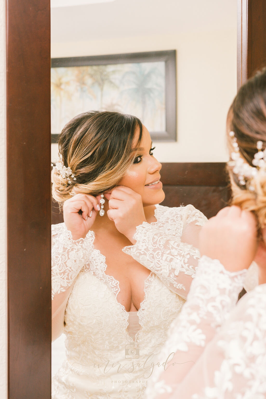 getting-ready-for-the-big-day-wedding-pictures, the-big-day-wedding-photos, wedding-jewelry-for-the-wedding, wedding-earrings