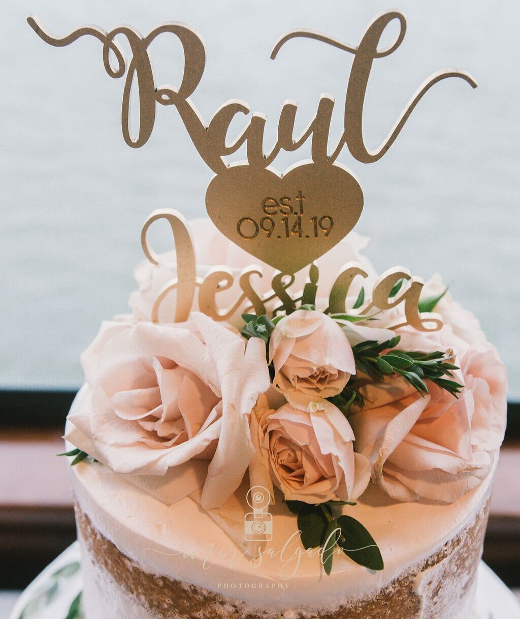 wedding-topper-ideas, wedding-cake-ideas, wedding-cake-colors, wedding-cake-flavors, wedding-cake-designs