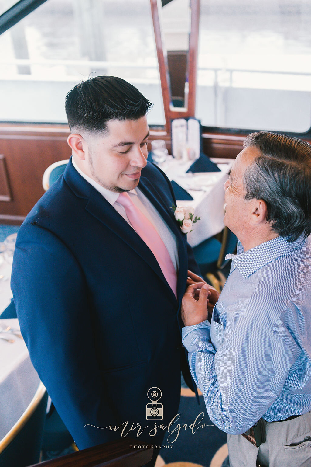 father-of-the-groom-pictures, groom-navy-and-pink-suit, getting-ready-groom-photos