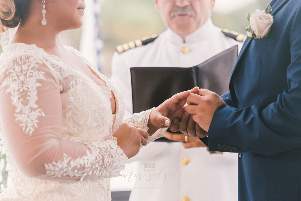 yacht-wedding-ceremony, cruise-wedding-ceremony, wedding-ring-exchange