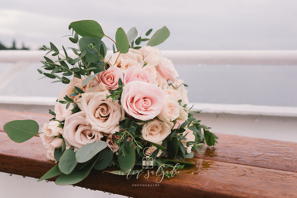 pink-wedding-bouquet, pink-wedding-flowers, yacht-wedding-flowers