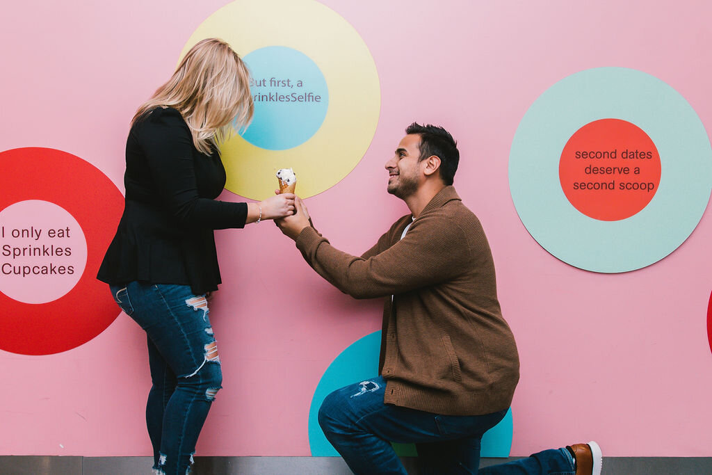 sprinkles-cupcakes, sprinkles-ice-cream-date, sprinkles-engagement-backdrop, engagement-with-ice-cream, engagement-proposal