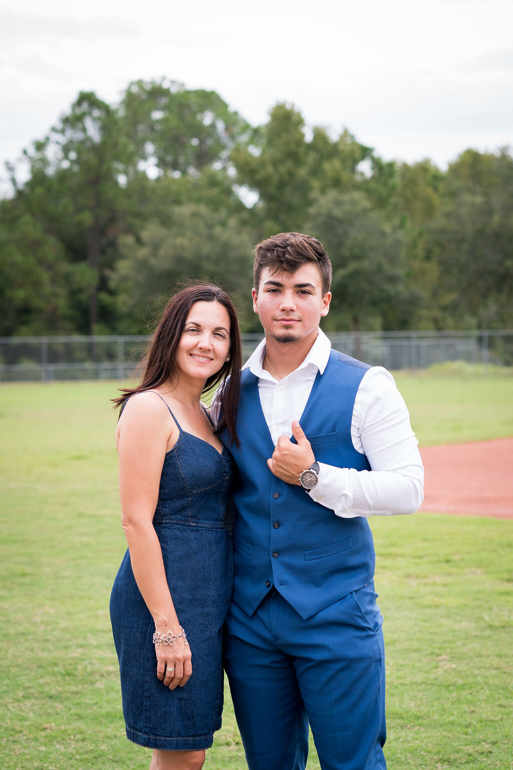 mom-and-son-senior-pictures, family-pictures, family-photography-session, family-session, mother-and-son-photography, high-school-senior-pictures