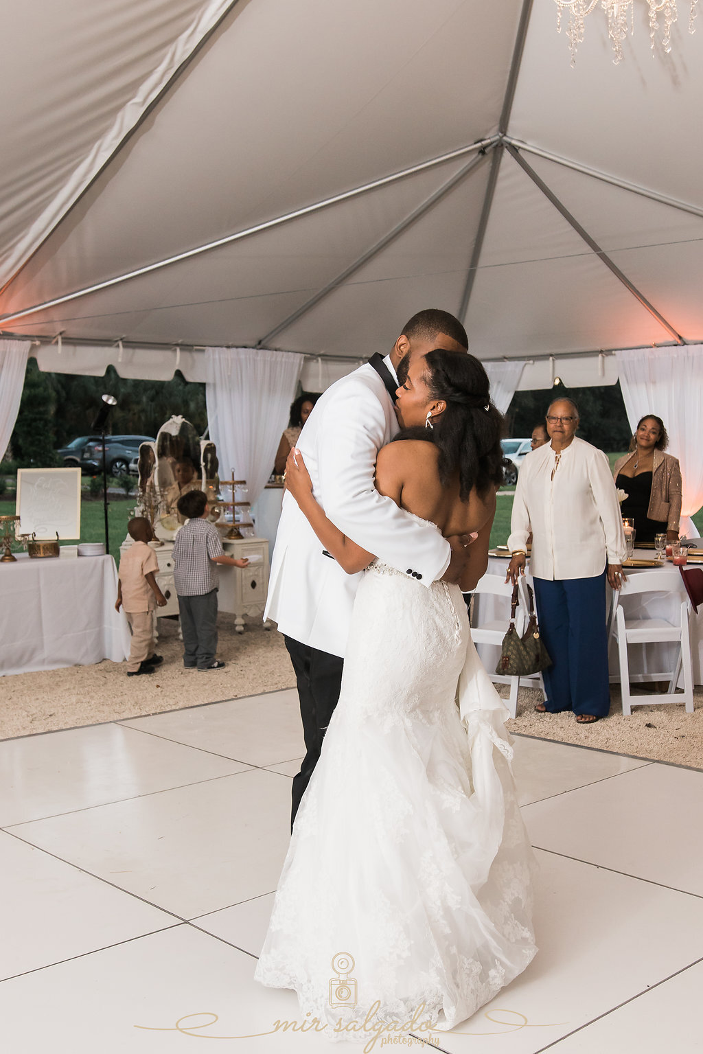 first-dance, reception-dance-bride-and-groom-first-dance