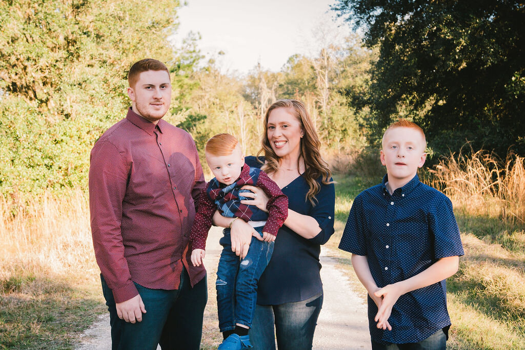 family-pictures, mom-and-sons, sons-family-pictures, fall-family-pictures