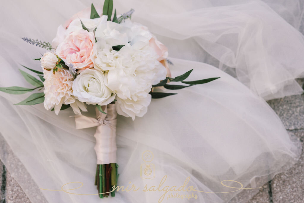 bridal-flowers, flowers, wedding-flowers, pink-and-white-wedding-flowers, bridal-wedding-flower-details, flower-details, wedding-details
