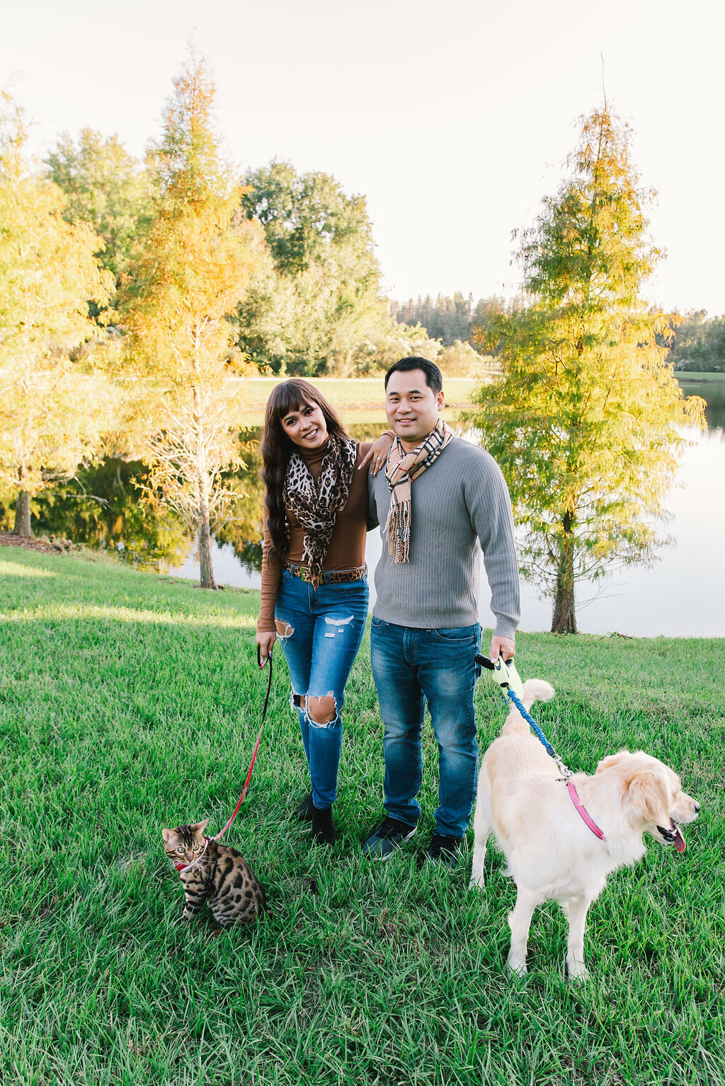 family-portrait-session, pets, how-to-include-pets-in-family-pictures, pets-in-photos