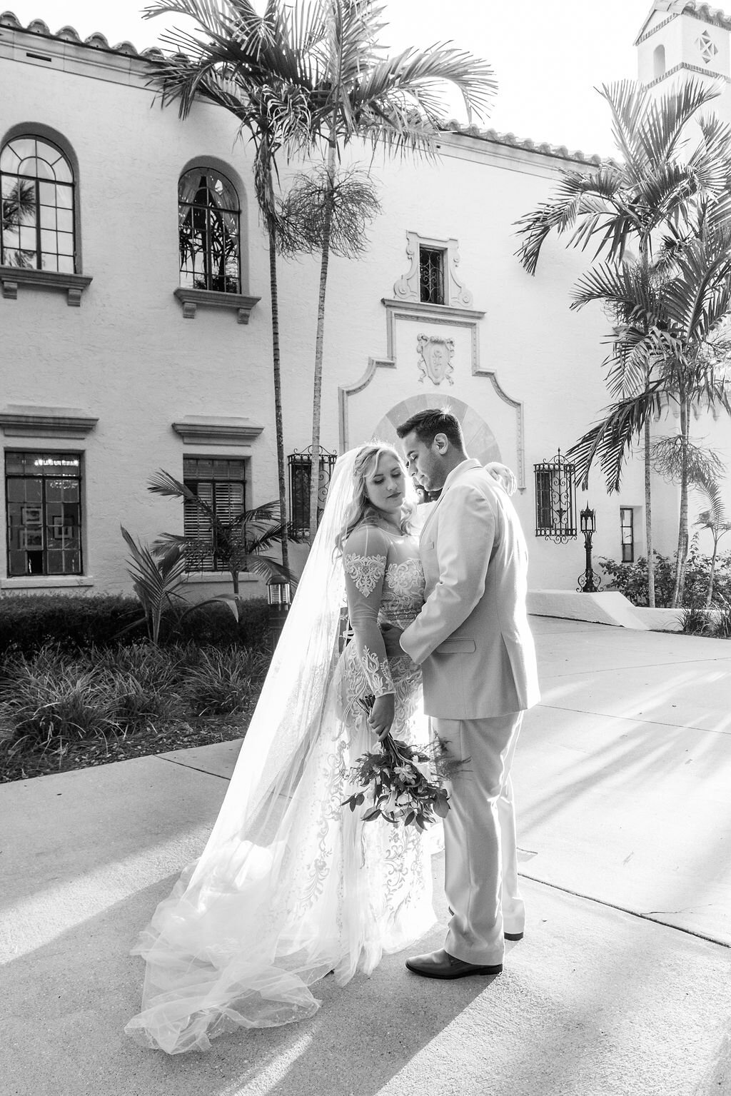Romantic Powel Crosley Estate wedding in Sarasota, Florida