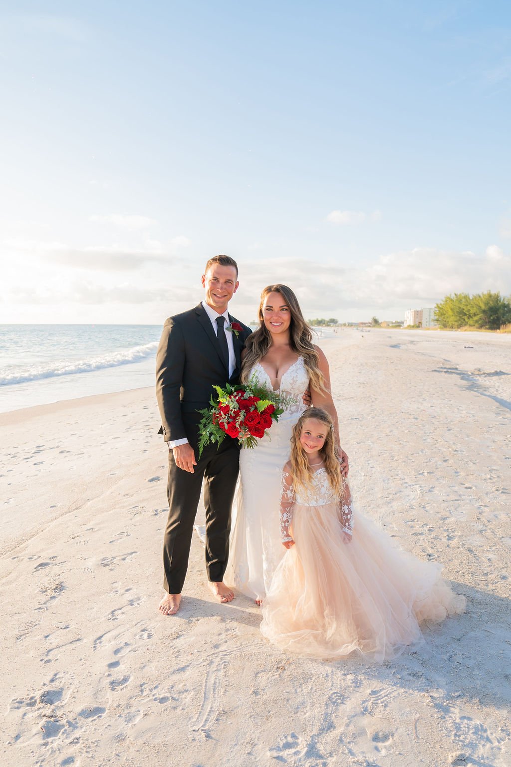 family-wedding-photo-at-the-beach