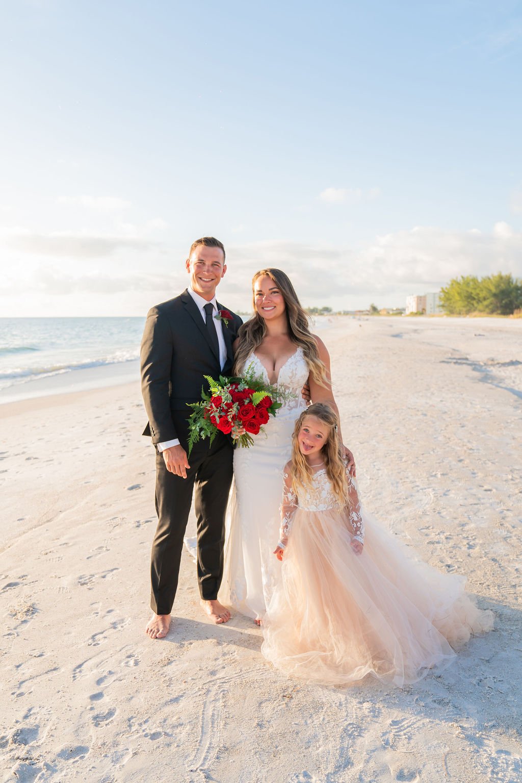 family-wedding-photo-at-the-beach