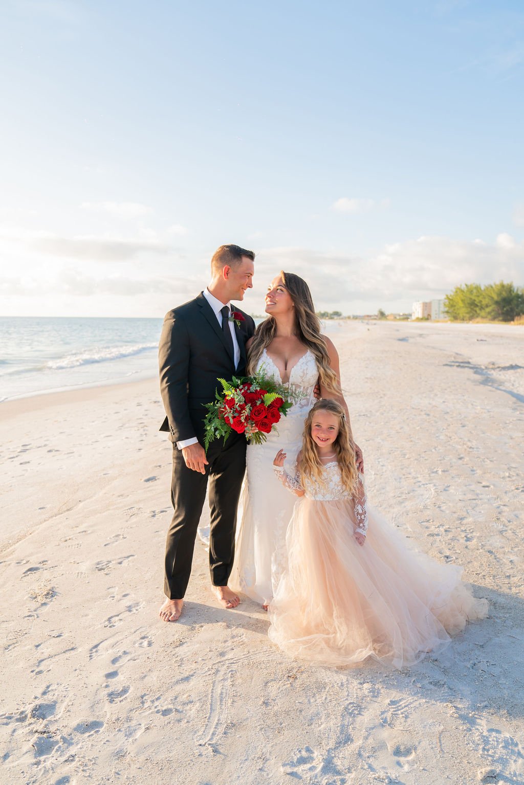 family-wedding-photo-at-the-beach