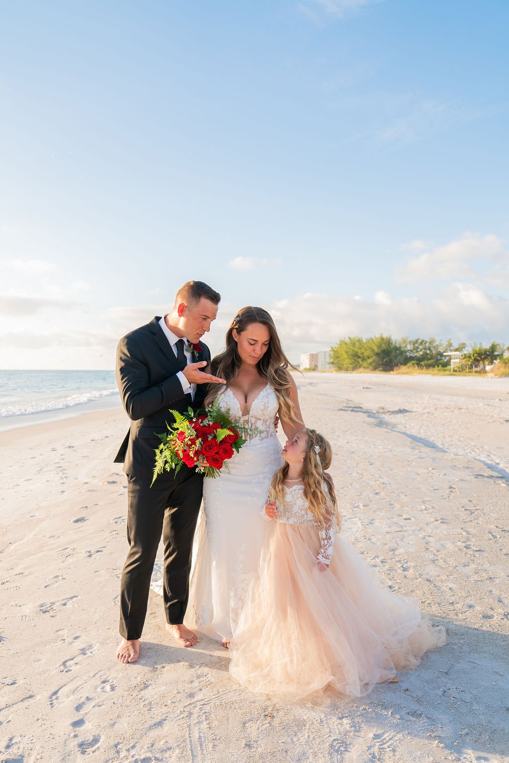 family-wedding-photo-at-the-beach