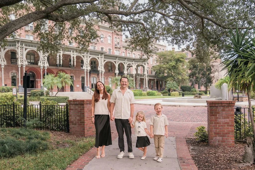 Why Spring Is the Best Season for Photo Sessions in Tampa, Tampa family session