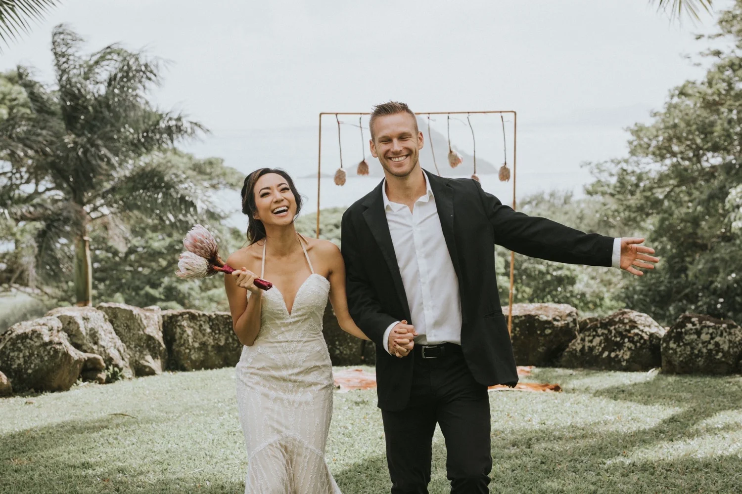 kualoa ranch, wedding at kualoa ranch, kualoa ranch wedding photographer, oahu wedding photographer, elopement at kualoa ranch, jurassic park wedding, destination wedding photographer, oahu elopement